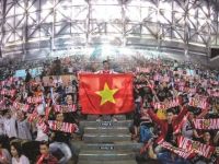 Bộn tiền từ eSports