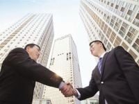Hấp lực M&A và bẫy đa ngành