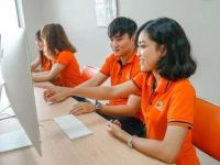 Không chỉ kiếm tỉ USD từ viết code, lắp mạng, giáo dục đang là mỏ vàng mới của FPT