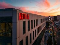 Netflix mất cả trăm nghìn lượt đăng ký: Thời kỳ “nhiều người dùng chung 1 tài khoản” sắp đi vào dĩ vãng?
