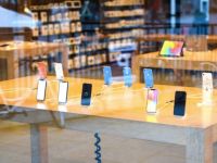 The Wall Street Journal: Người dùng toàn cầu đã chán “lên đời” smartphone