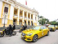 Bia Saigon lần đầu mang xe chở “vàng” diễu hành khắp các phố Hà thành