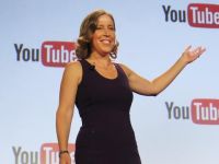 YouTube thay thế Giám đốc Điều hành