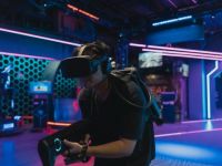 ByteDance đối đầu Meta trong cuộc đua vũ trụ ảo
