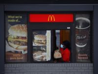 Cuộc đại cách mạng ở McDonald’s vì khách hàng ngày càng... lười