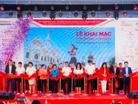 Giải chạy Marathon Quốc tế Thành phố Hồ Chí Minh Techcombank lần thứ 7 chính thức khai mạc