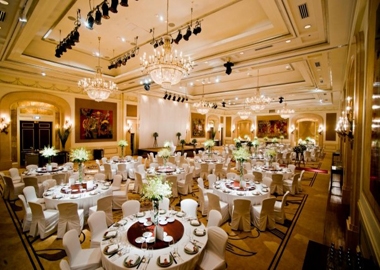 Một số lưu ý khi bố trí không gian tiệc trong event