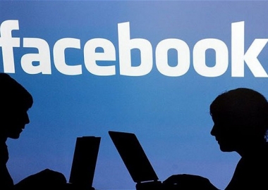 Các ông lớn “săn tìm” ý tưởng độc từ Facebook-ers
