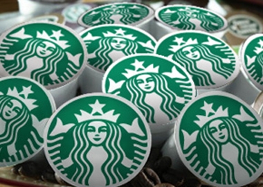 Starbucks: Một chân trước cửa