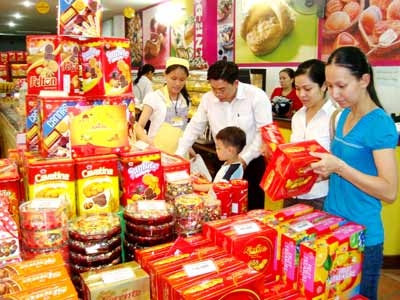 Thị trường bánh kẹo Tết, hàng Việt thắng thế