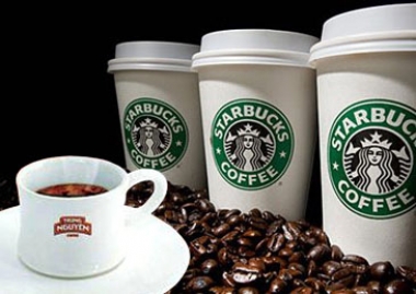Ai có lợi từ cuộc chiến truyền thông giữa Trung Nguyên và Starbucks?