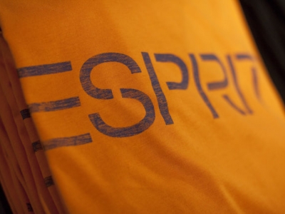 Esprit đánh mất linh hồn