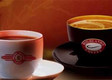Trung Nguyên & Highlands Coffee: Hai nước cờ