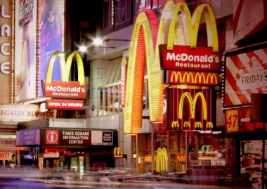 McDonalds: Ưu thế cho kẻ đến sau?