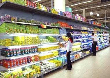 Cuộc so tài của thương hiệu nội và  ngoại