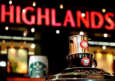Starbucks gọi, sao Highlands chưa trả lời?