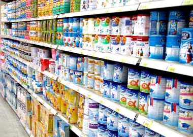 Sữa tăng giá, đắt như hàng xa xỉ