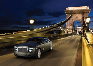 Rolls-Royce và kế hoạch trăm chiếc