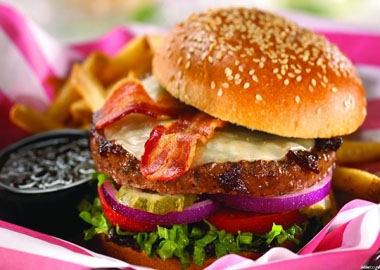 Fast food: Tăng nhiệt từ  tâm chấn McDonalds