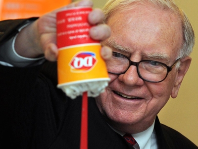 Bán hàng kiểu Warren Buffett: Đừng xé lẻ túi kẹo của bạn!