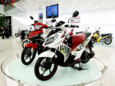Thị trường xe máy: Cạnh tranh trong thế khó