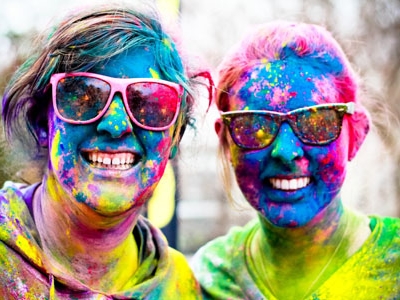 Hãng giày thể thao New Balance tài trợ sự kiện Color Run tại Châu Á