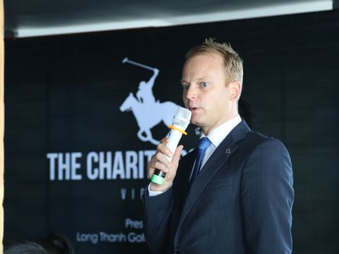 Mercedes-Benz đồng hành cùng Vietnam Charity Polo Cup 2015