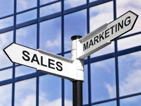 Đội marketing cũng phải chạy doanh số như đội sale?