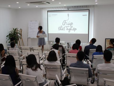 Chiến dịch Giúp người thất nghiệp do Happiness Sài Gòn tổ chức