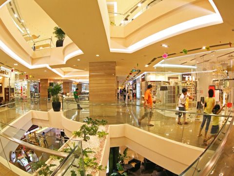 Trung tâm thương mại: bánh ngon nhưng có dễ ăn?