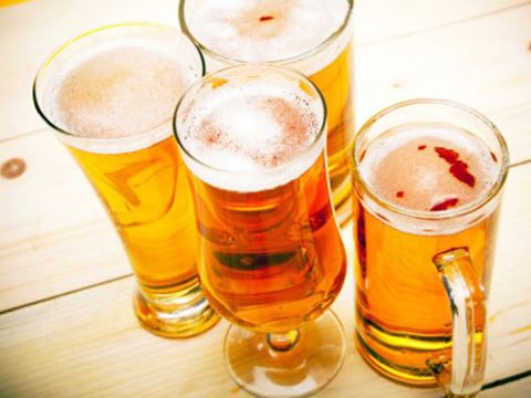 Đấu trường... bia Việt!
