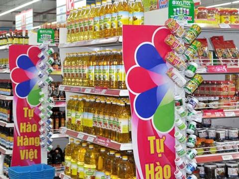 Hơn một nửa số người tiêu dùng Việt ưu tiên dùng hàng trong nước