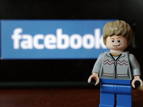 Chiến thuật truyền thông mạng xã hội của Lego