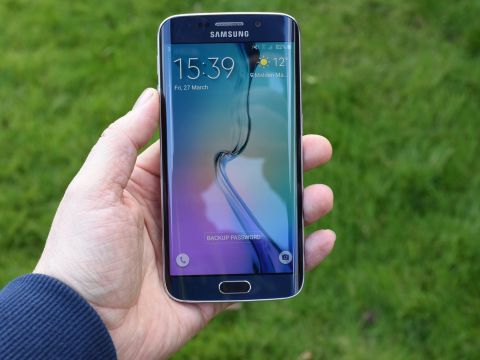 Samsung trình làng smartphone màn hình lớn hơn iPhone 6 Plus