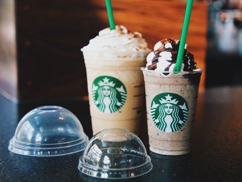 Câu chuyện về món đồ uống đặc biệt của Starbucks vừa bước sang tuổi 20