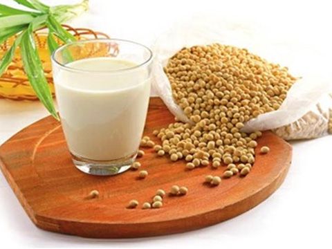 Sữa đậu nành: Đại gia đấu bà nội trợ, quán cóc