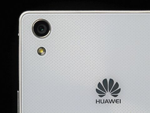 Huawei tuyên bố bán 100 triệu smartphone trong 2015