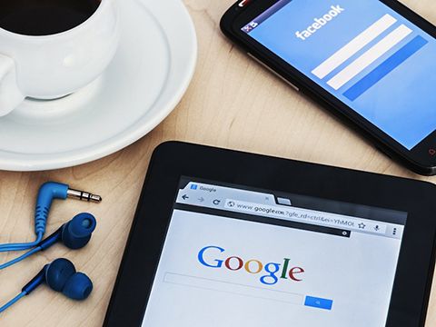 Chừng nào chưa dọn ra ở riêng, Facebook vẫn phải e ngại trước quyền lực của Google