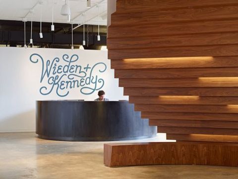 Ai đứng sau những chiến dịch quảng bá nổi tiếng của Nike và Heineken?