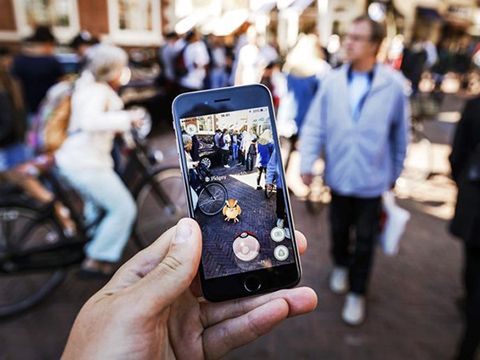Pokéconomy: Khi trò chơi gặp gỡ đời thực