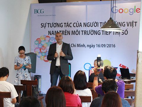 Giá trị kinh tế của những gia đình Việt Nam có kết nối trực tuyến