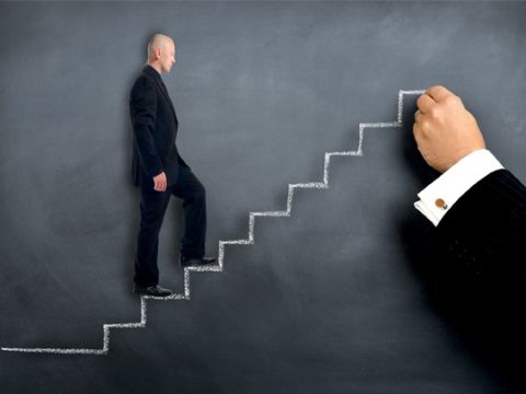 E dè với startup Việt
