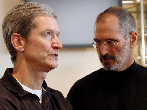 Tim Cook trải lòng về việc kế nhiệm Steve Jobs và iPhone của tương lai