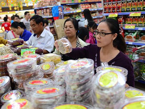 Thực phẩm Tết khó bán hơn