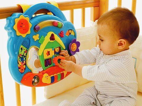 Đồ cho mẹ và bé: Miếng bánh ngon còn nóng hổi của Việt Nam