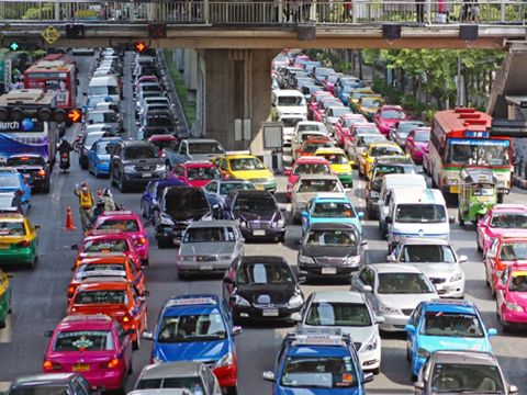 Thị trường ô tô Đông Nam Á tăng trưởng bất chấp Thái Lan và Malaysia tuột dốc?