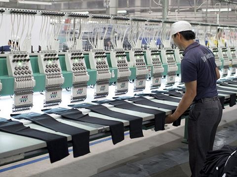Số lượng đơn đặt hàng mới tăng cao nhất 18 tháng