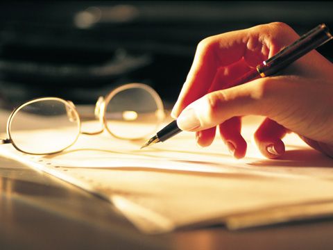 Viết tự nhiên liệu có dễ?