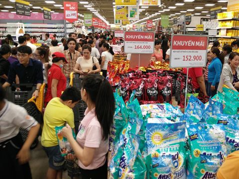 Cuộc chiến giành và giữ người tiêu dùng