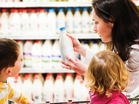 FMCG Monitor 11/2016: Thị trường FMCG tại 4 thành phố chính cho thấy sự phục hồi trong khi thị trường nông thôn vẫn tăng trưởng chậm lại